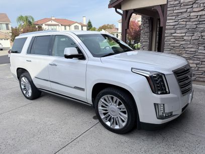 Used 2016 Cadillac Escalade Platinum