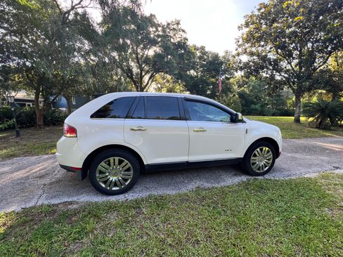 Used 2010 Lincoln MKX 2WD image 5