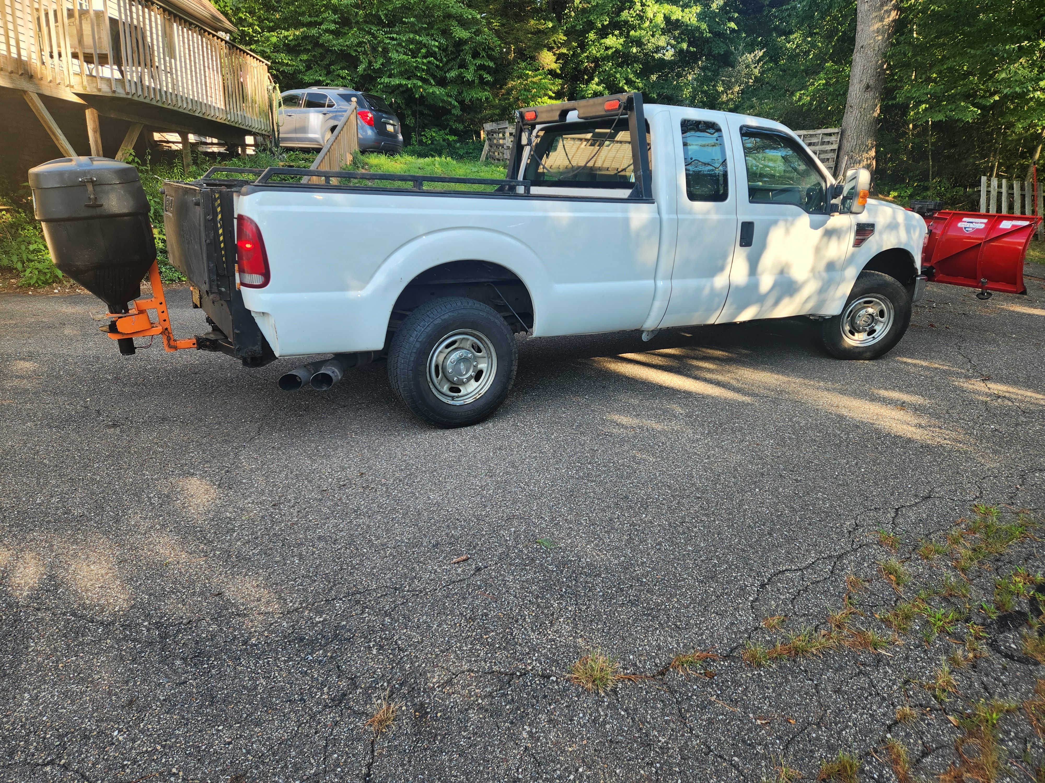 Used 2010 Ford F250 XL AWD/4WD image 1