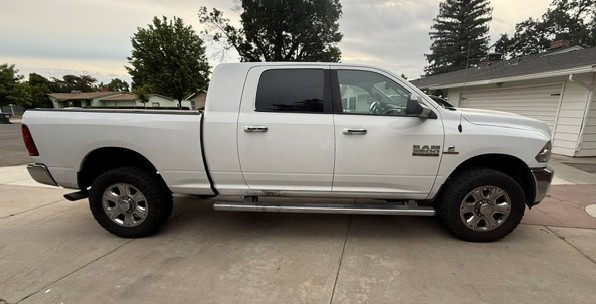 Used 2014 RAM 2500 SLT w/ Luxury Group AWD/4WD image 8