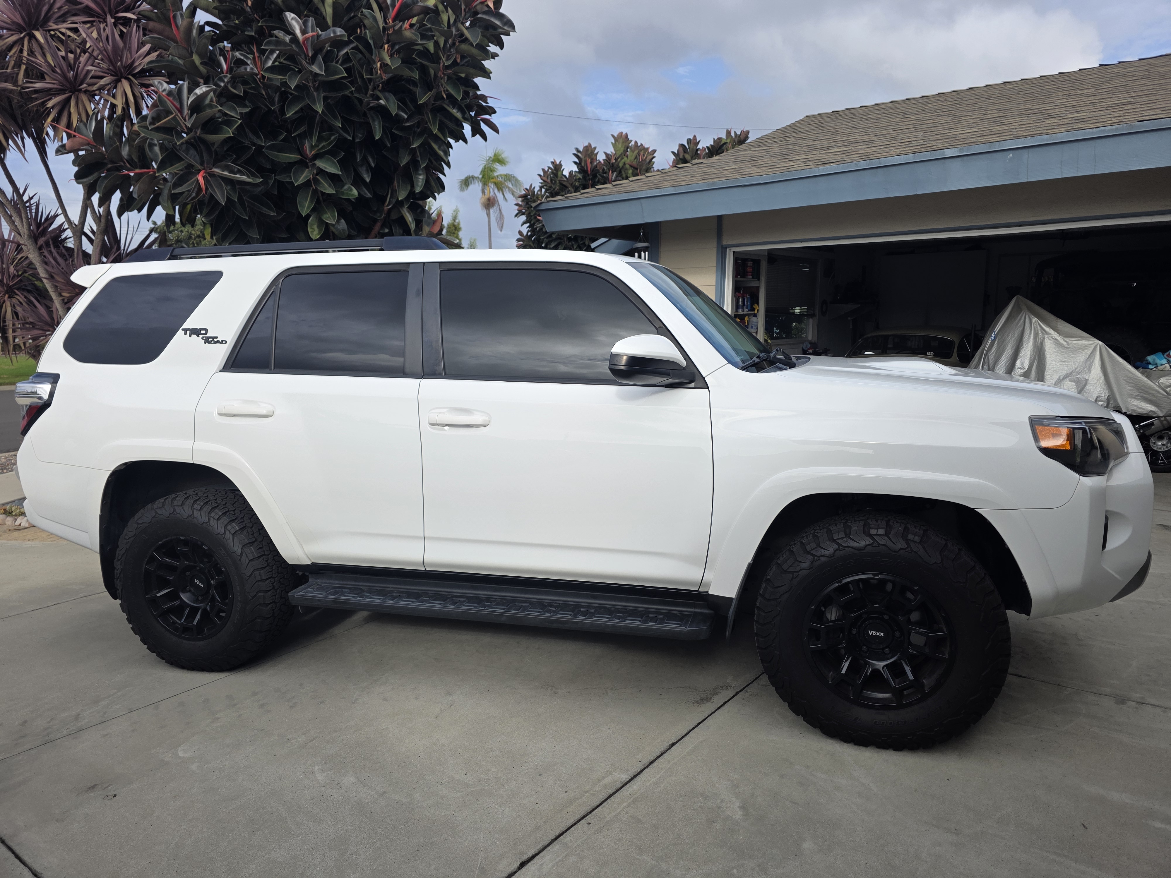 Used 2022 Toyota 4Runner TRD Off-Road AWD/4WD image 1