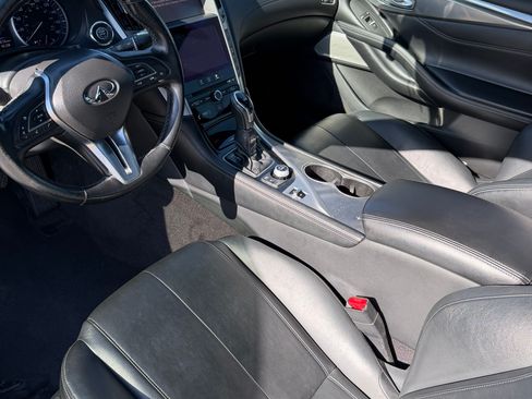 Used 2018 INFINITI Q60 3.0t Luxe w/ Sensory Package 3.0T Luxe RWD image 10