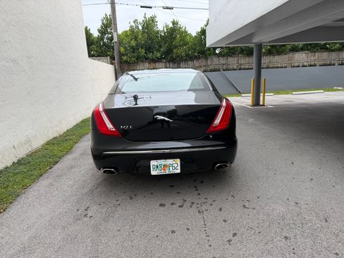 Used 2012 Jaguar XJ L RWD image 4