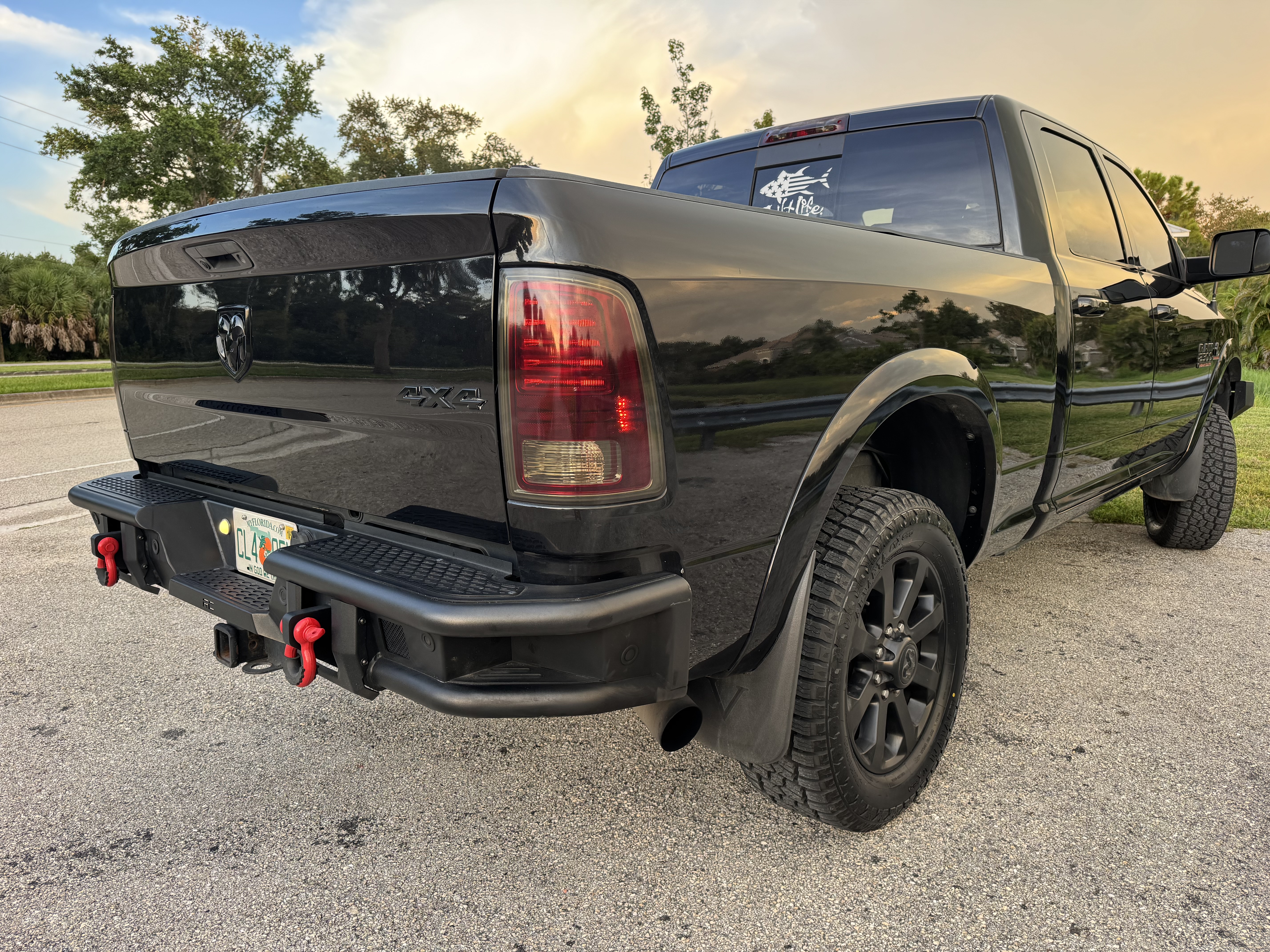 Used 2016 RAM 2500 Laramie AWD/4WD image 9