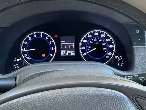 Used 2011 INFINITI G37 Journey w/ Premium Pkg RWD image 4