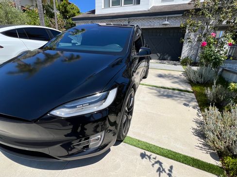 Used 2020 Tesla Model X Performance AWD/4WD image 2