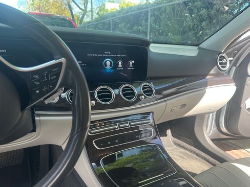 Used 2021 Mercedes-Benz E 350 4MATIC Sedan image 8