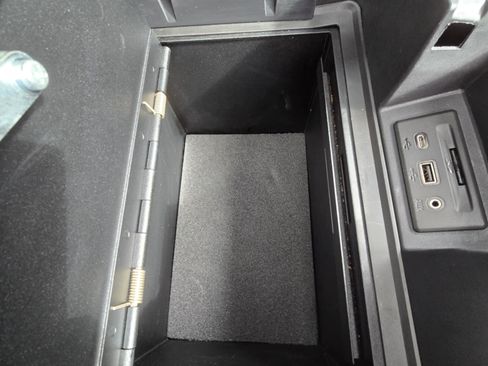 Used 2023 GMC Sierra 2500 Denali w/ Denali Ultimate Package image 24