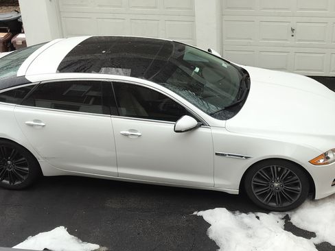 Used 2011 Jaguar XJ L Supersport image 4