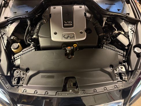 Used 2015 INFINITI Q50 Premium w/ Navigation Package RWD image 13