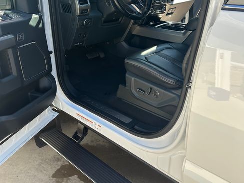 Used 2022 Ford F450 Platinum w/ FX4 Off-Road Package image 6