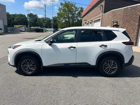 Used 2021 Nissan Rogue S AWD/4WD image 5