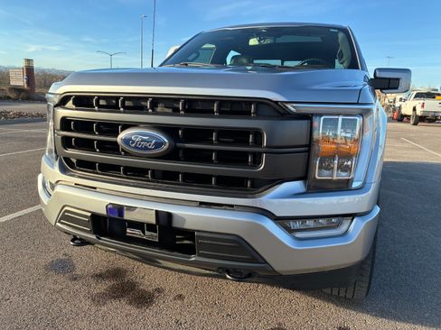 Used 2021 Ford F150 Lariat image 2