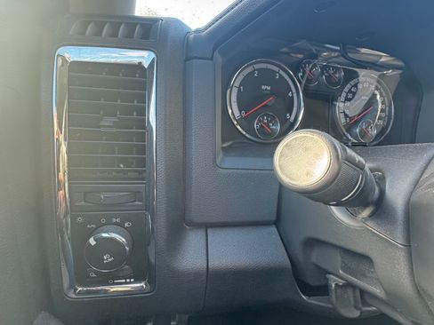 Used 2012 RAM 2500 Laramie w/ Protection Group image 12