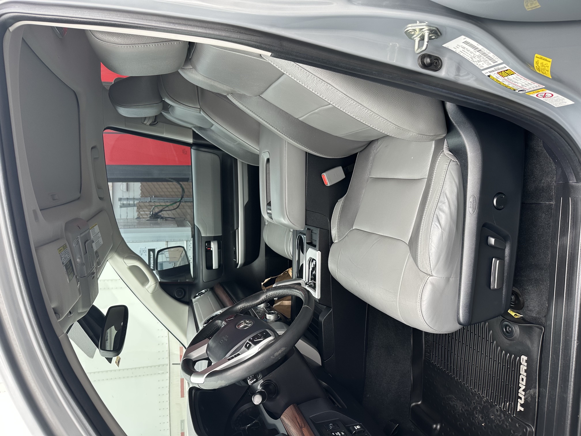 Used 2019 Toyota Tundra Limited w/ Limited Premium Package RWD image 4