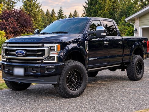 Used 2022 Ford F350 Platinum AWD/4WD image 1