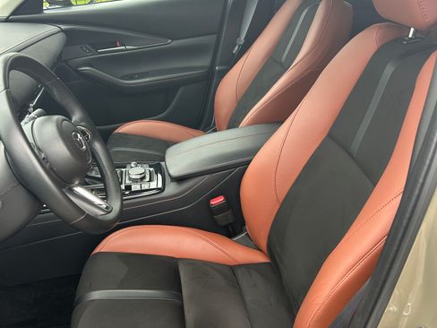 Used 2024 MAZDA CX-30 Carbon image 16