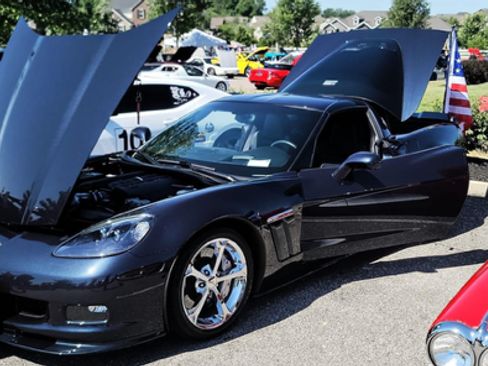 Used 2013 Chevrolet Corvette Grand Sport w/ 3LT Preferred Equipment Group RWD image 1