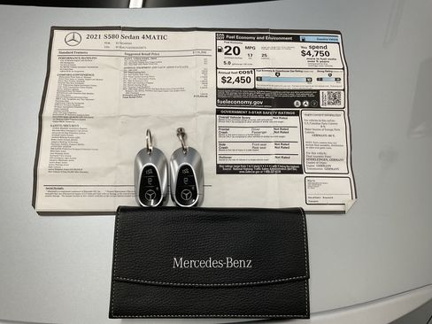 Used 2021 Mercedes-Benz S 580 4MATIC Sedan image 25