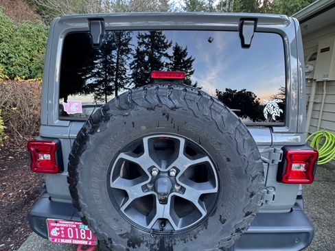 Used 2018 Jeep Wrangler Unlimited Rubicon image 11