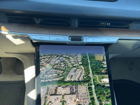 Used 2023 Lucid Air Touring image 8