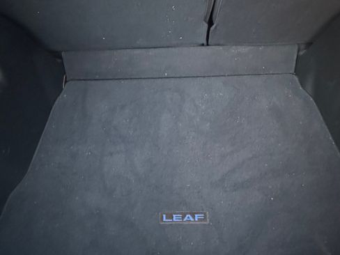 Used 2019 Nissan Leaf SV w/ SV Technology Package image 27