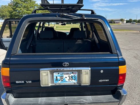 Used 1993 Toyota 4Runner SR5 RWD image 11