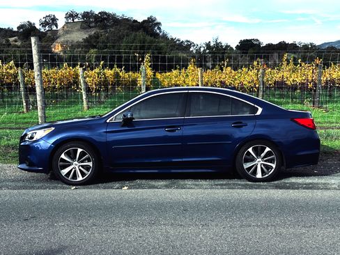 Used 2016 Subaru Legacy 3.6R Limited image 12