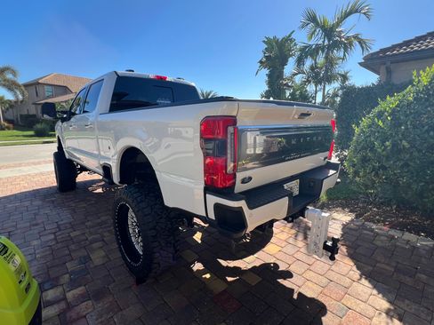 Used 2024 Ford F250 Limited w/ FX4 Off-Road Package image 10