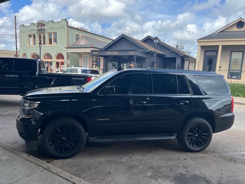 Used 2017 Chevrolet Tahoe LS image 1