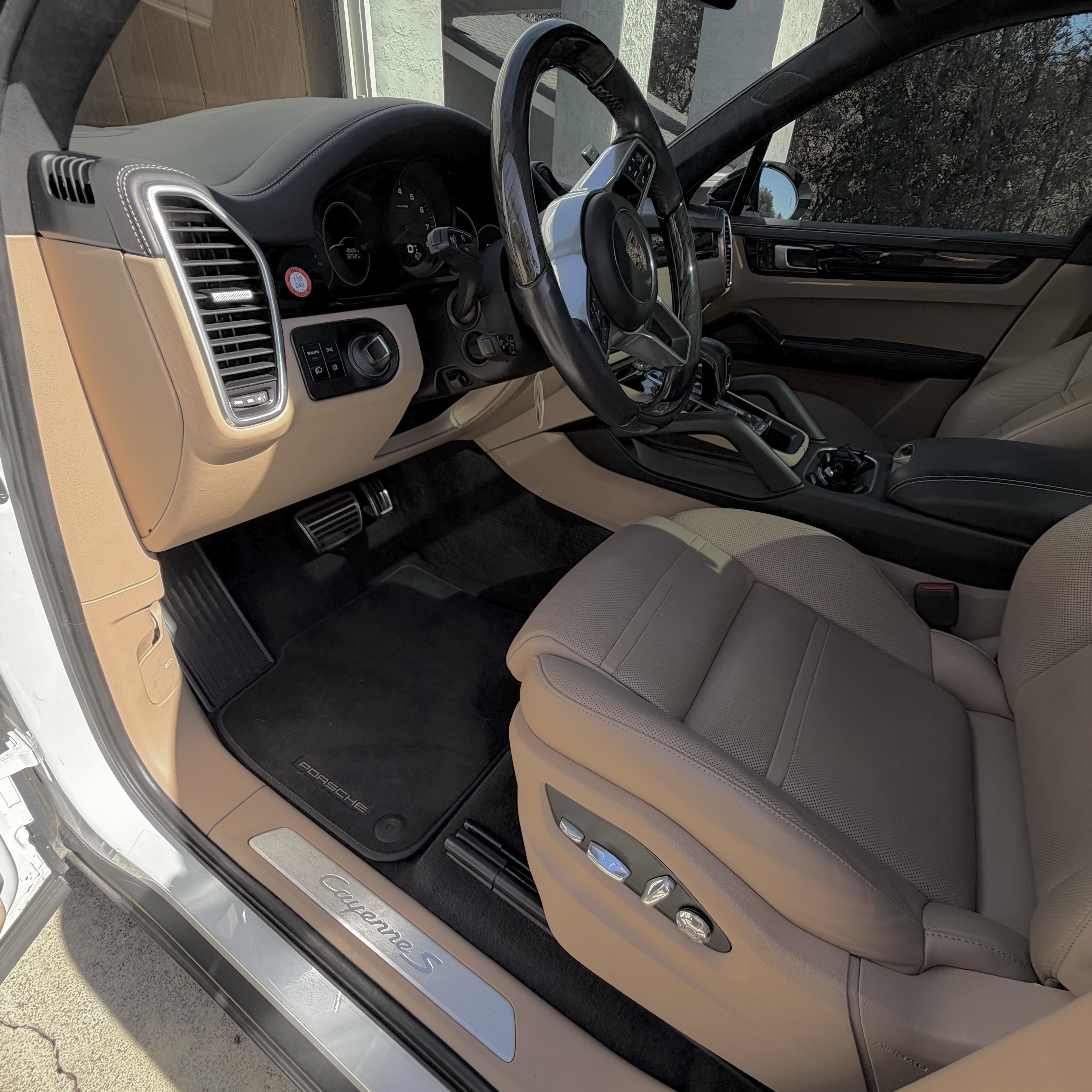 Used 2020 Porsche Cayenne S AWD/4WD image 27