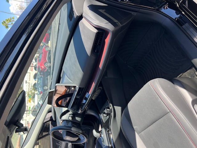 Used 2026 Toyota Prius Plug-In Hybrid FWD image 13