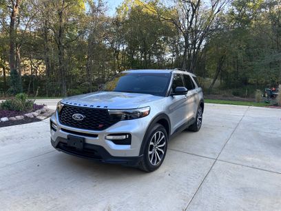 Used 2020 Ford Explorer ST w/ Premium Technology Package