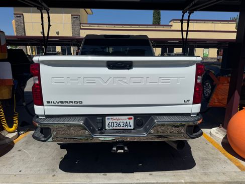 Used 2024 Chevrolet Silverado 2500 LT w/ All Star Edition AWD/4WD image 5
