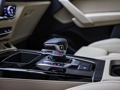 Used 2023 Audi Q5 2.0T Premium Plus w/ Premium Plus Package image 11