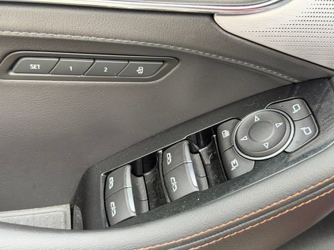 Used 2021 Cadillac CT5 V w/ Premium Package RWD image 9