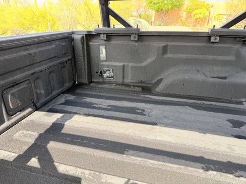 Used 2023 Jeep Gladiator Rubicon w/ Cold Weather Group image 14