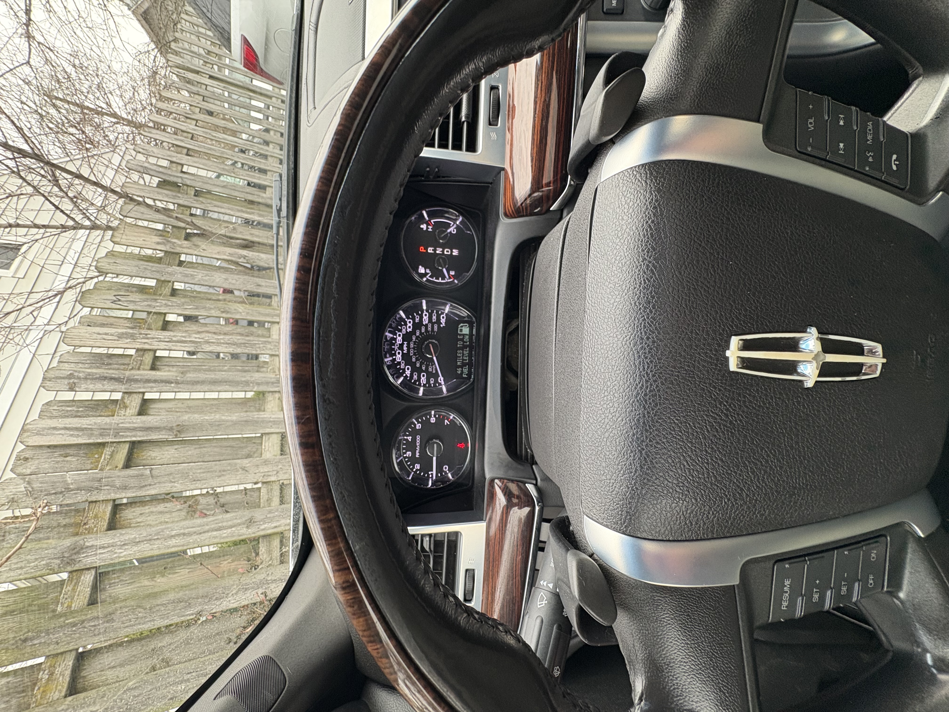 Used 2012 Lincoln MKS FWD image 18