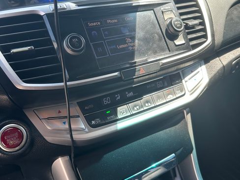 Used 2015 Honda Accord EX-L image 10