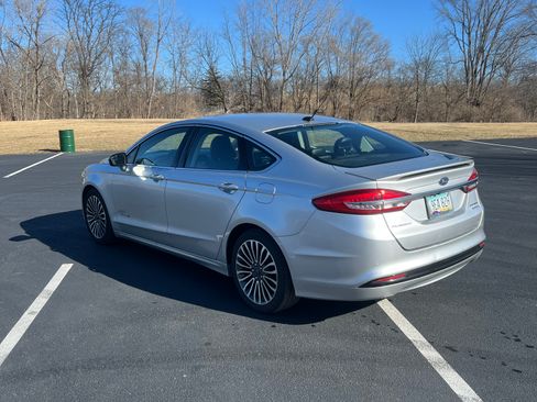 Used 2017 Ford Fusion Titanium image 11
