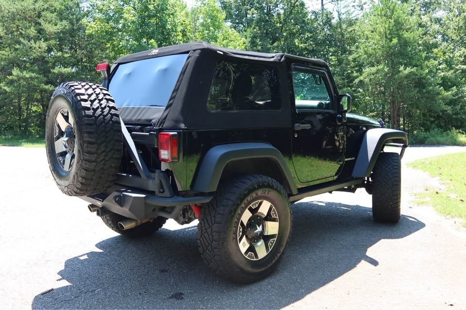 Used 2013 Jeep Wrangler Sport AWD/4WD image 4