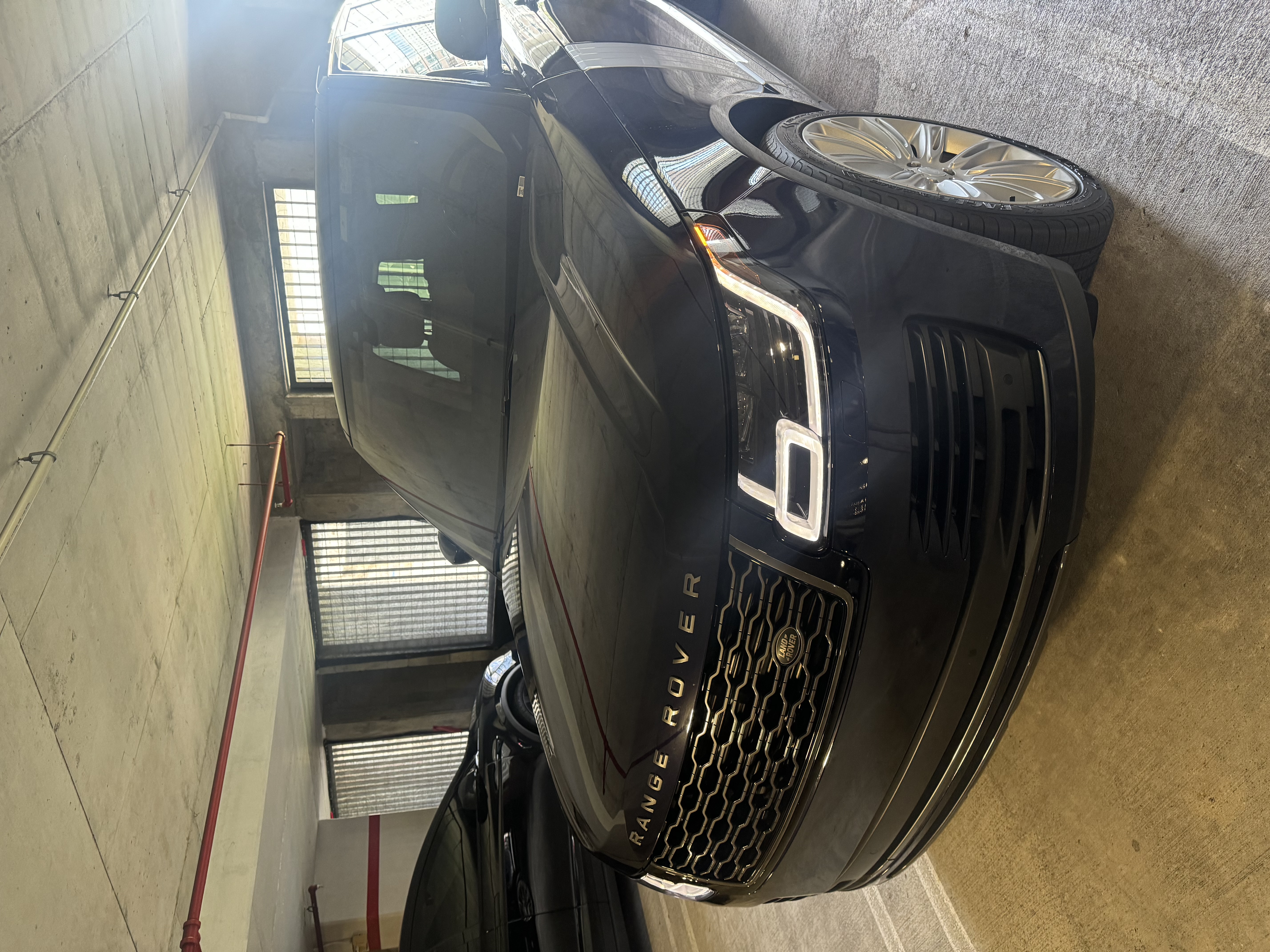 Used 2021 Land Rover Range Rover AWD/4WD image 18