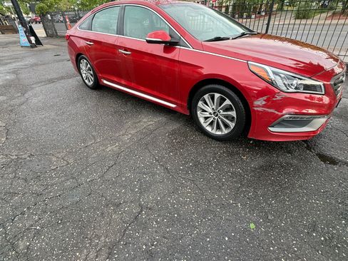 Used 2017 Hyundai Sonata Sport w/ Value Edition Package 02 FWD image 4