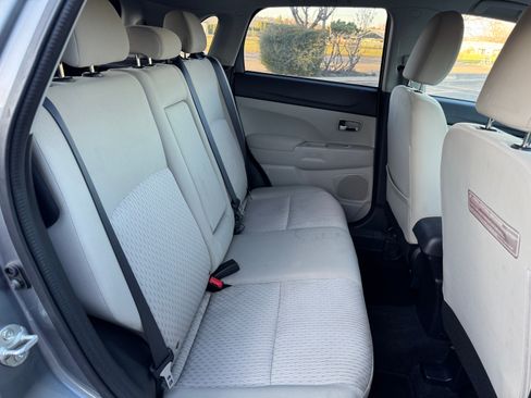 Used 2017 Mitsubishi Outlander Sport ES image 17