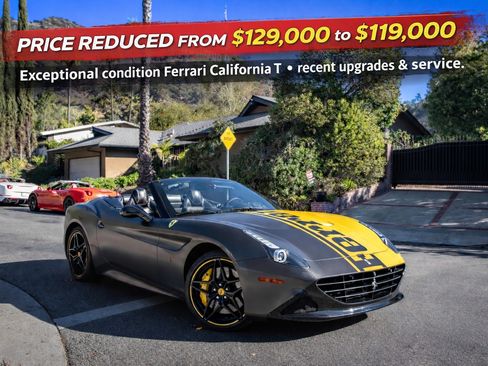 Used 2015 Ferrari California T image 1