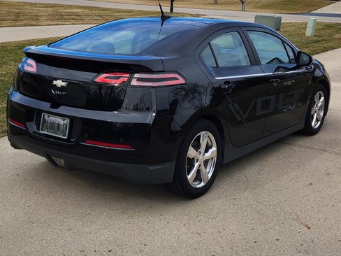 Used 2012 Chevrolet Volt Premium w/ Premium Trim Package image 5