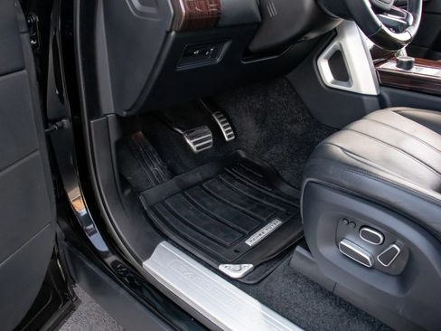 Used 2014 Land Rover Range Rover Supercharged image 21