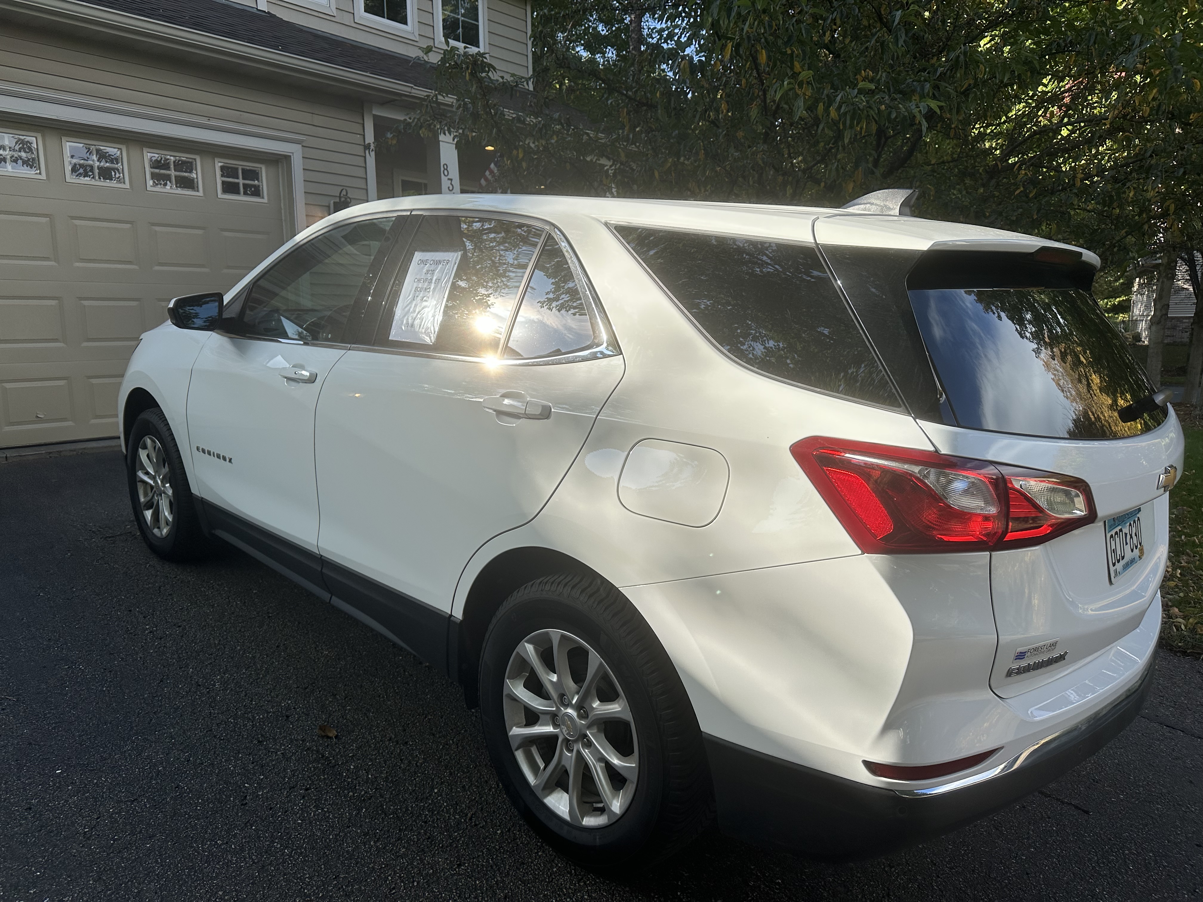 Used 2020 Chevrolet Equinox LT AWD/4WD image 2