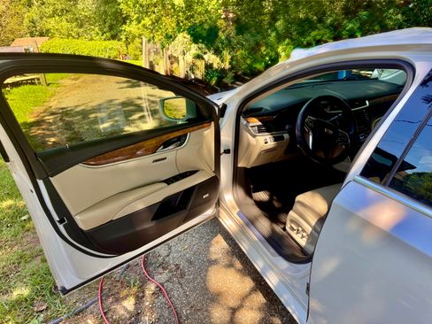 Used 2018 Cadillac XTS Luxury w/ Driver Awareness Package FWD image 24