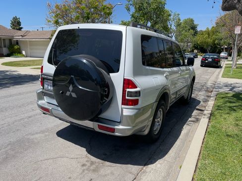 Used 2002 Mitsubishi Montero Limited image 5